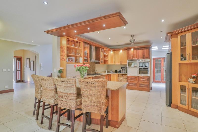 5 Bedroom Property for Sale in Linkside Western Cape